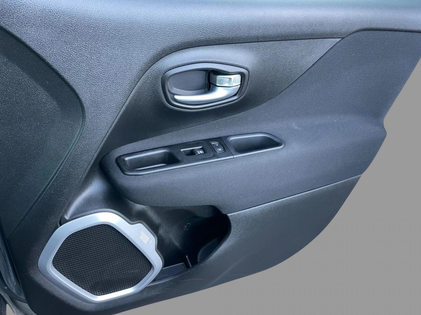2020 Gray /Black Jeep Renegade Latitude 4WD (ZACNJBBB7LP) with an 2.4L I4 DOHC 16V engine, 9A transmission, located at 11115 Chardon Rd. , Chardon, OH, 44024, (440) 214-9705, 41.580246, -81.241943 - Photo#43